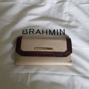 Brahmin Wallet